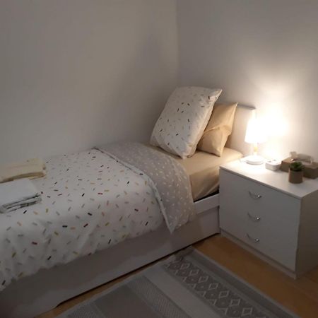 Chambres Senonches Centre-Ville Экстерьер фото