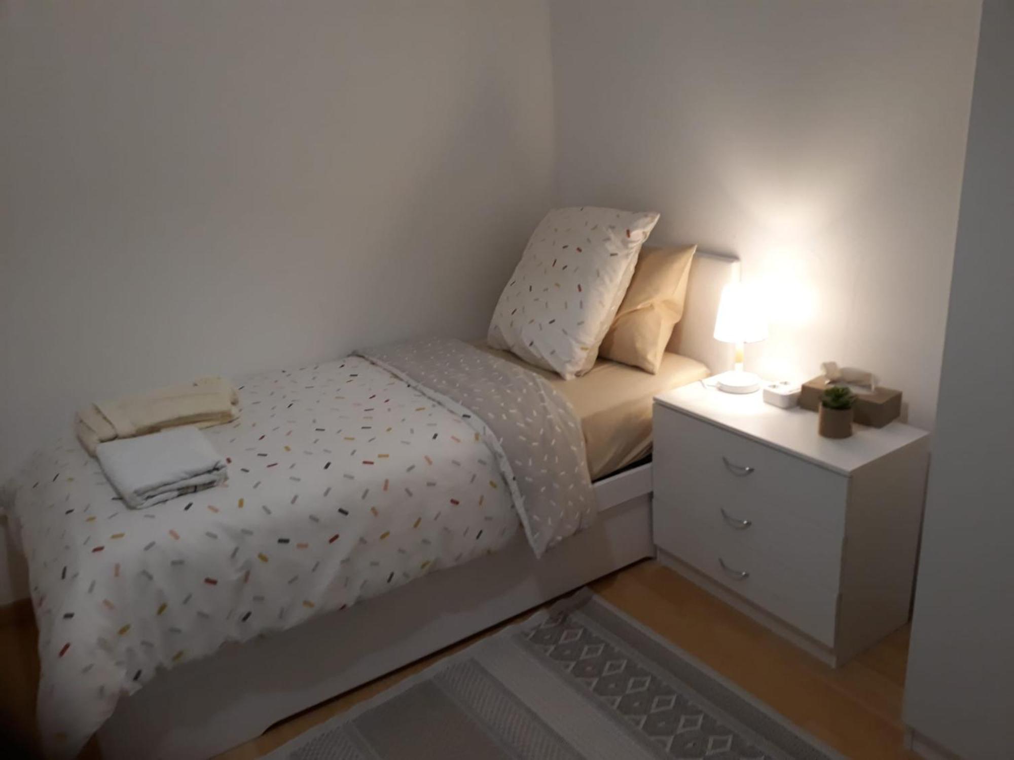 Chambres Senonches Centre-Ville Экстерьер фото